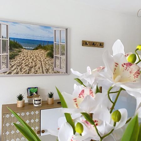 Maison "Douceurs D'Ete " Maison De Vacances Bord De Mer A Vias Plage - 600M De La Plage Et Du Canal Du Midi - Piscine Residentielle, Wifi Fibre, Activites Et Loisirs المظهر الخارجي الصورة