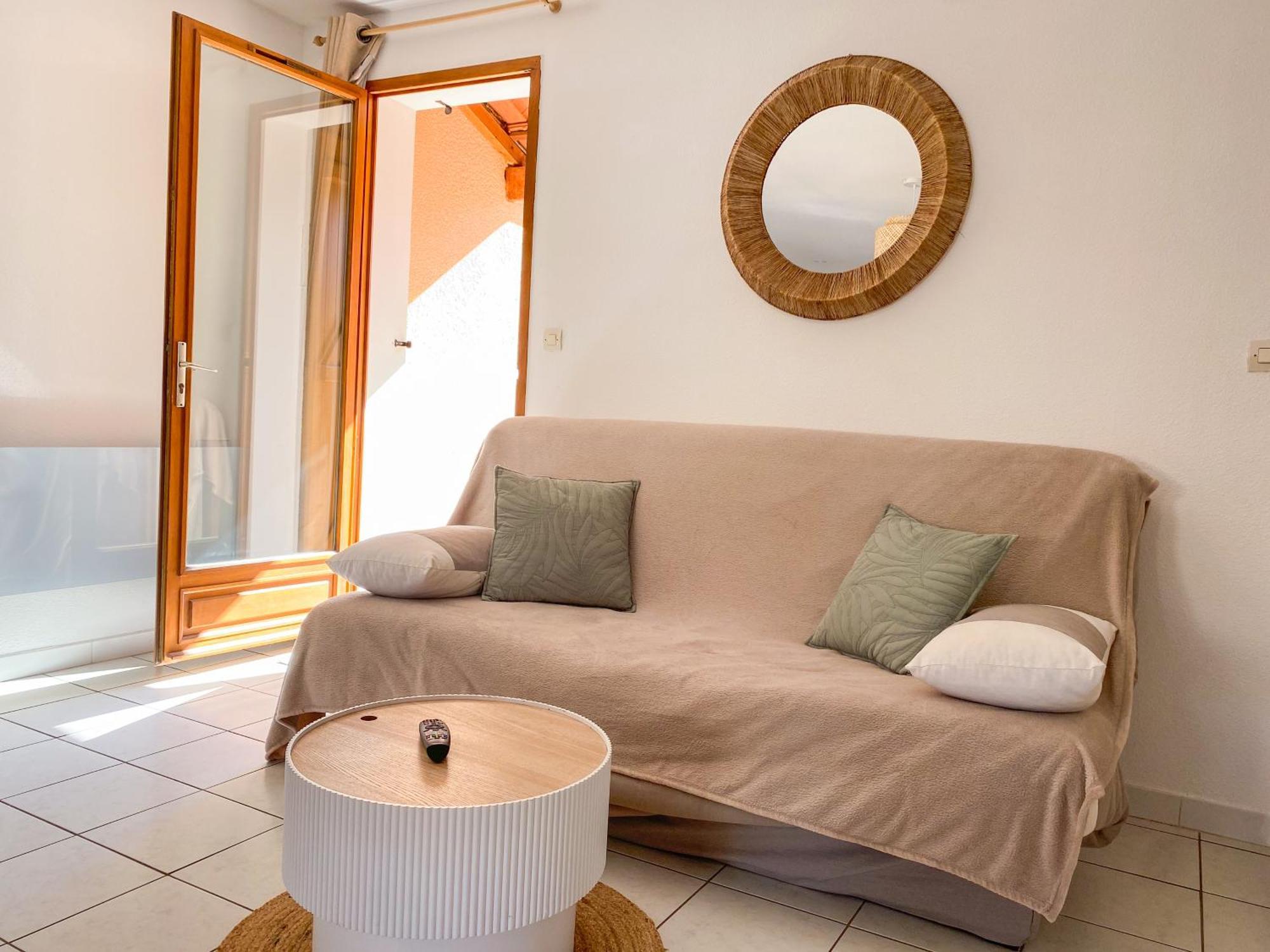 Maison "Douceurs D'Ete " Maison De Vacances Bord De Mer A Vias Plage - 600M De La Plage Et Du Canal Du Midi - Piscine Residentielle, Wifi Fibre, Activites Et Loisirs المظهر الخارجي الصورة