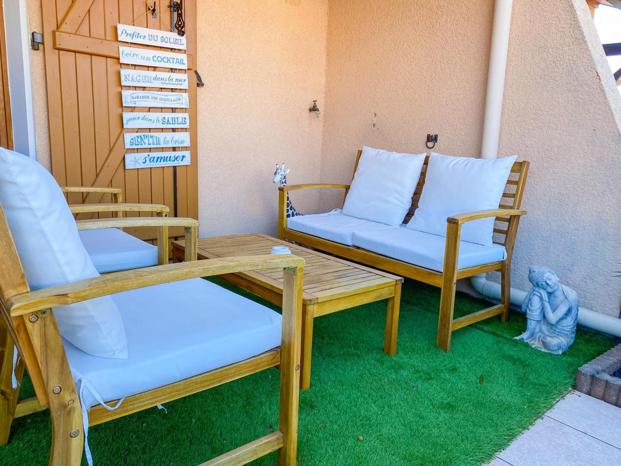 Maison "Douceurs D'Ete " Maison De Vacances Bord De Mer A Vias Plage - 600M De La Plage Et Du Canal Du Midi - Piscine Residentielle, Wifi Fibre, Activites Et Loisirs المظهر الخارجي الصورة