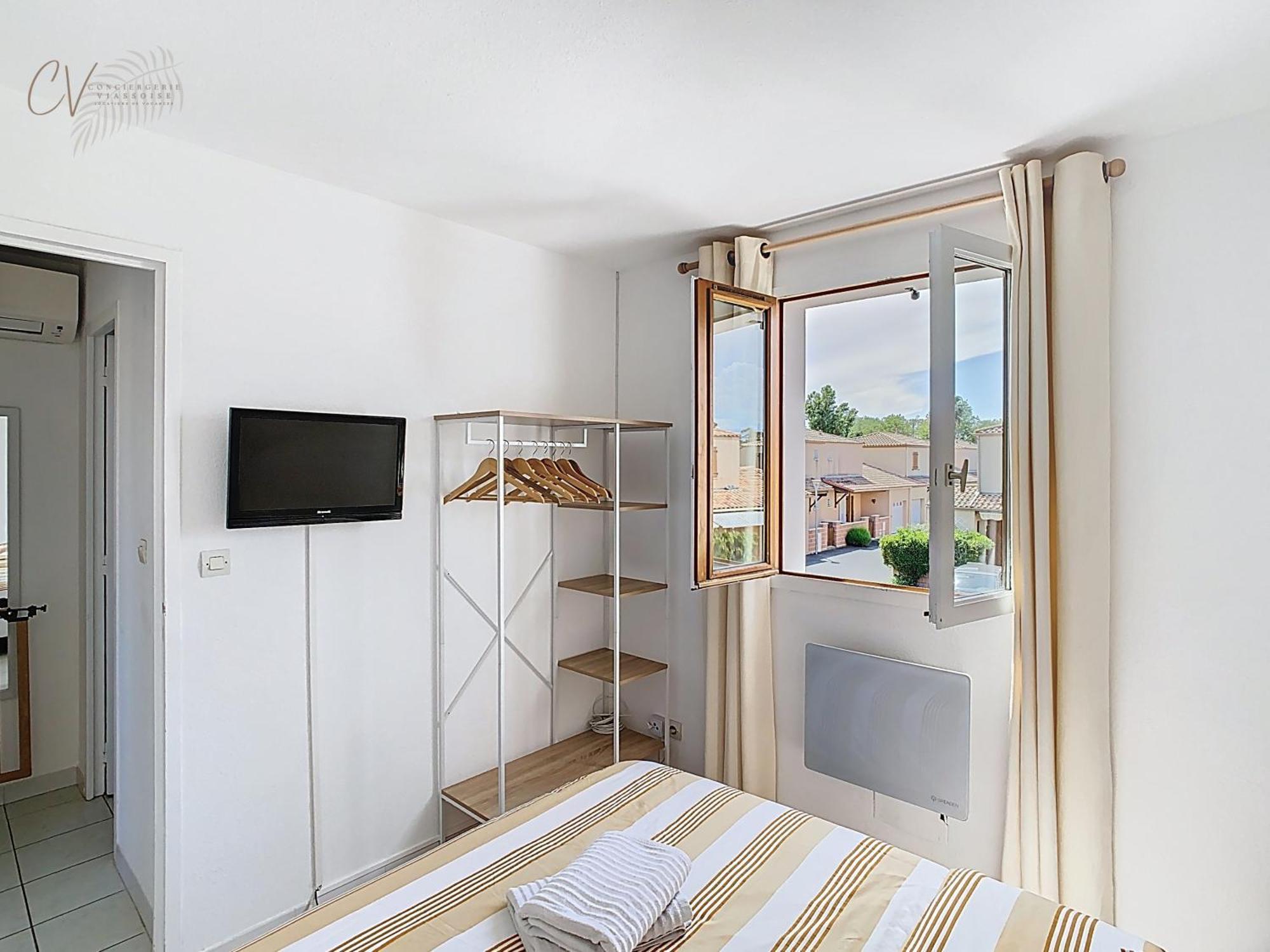 Maison "Douceurs D'Ete " Maison De Vacances Bord De Mer A Vias Plage - 600M De La Plage Et Du Canal Du Midi - Piscine Residentielle, Wifi Fibre, Activites Et Loisirs المظهر الخارجي الصورة