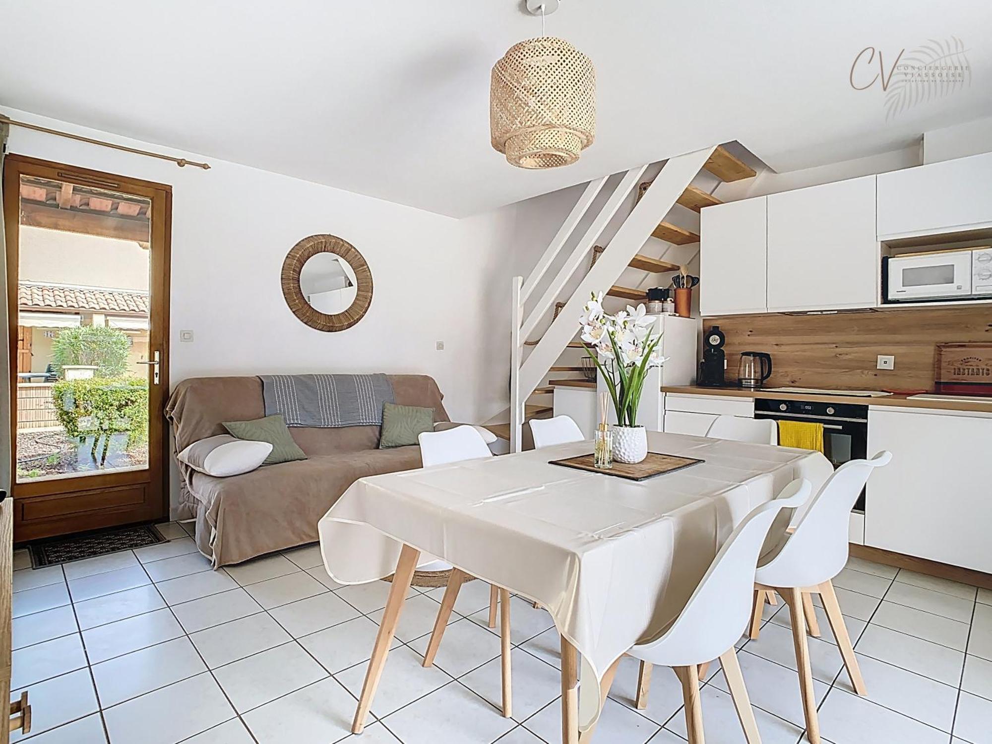 Maison "Douceurs D'Ete " Maison De Vacances Bord De Mer A Vias Plage - 600M De La Plage Et Du Canal Du Midi - Piscine Residentielle, Wifi Fibre, Activites Et Loisirs المظهر الخارجي الصورة